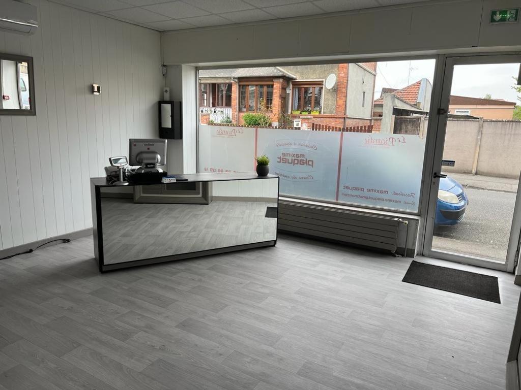Hotel Restaurant Le Picardie Chauny Dış mekan fotoğraf